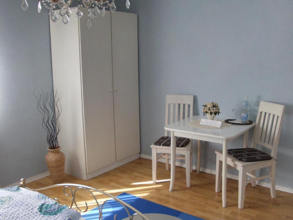 Hotel Martinsklause Meckesheim Phòng bức ảnh