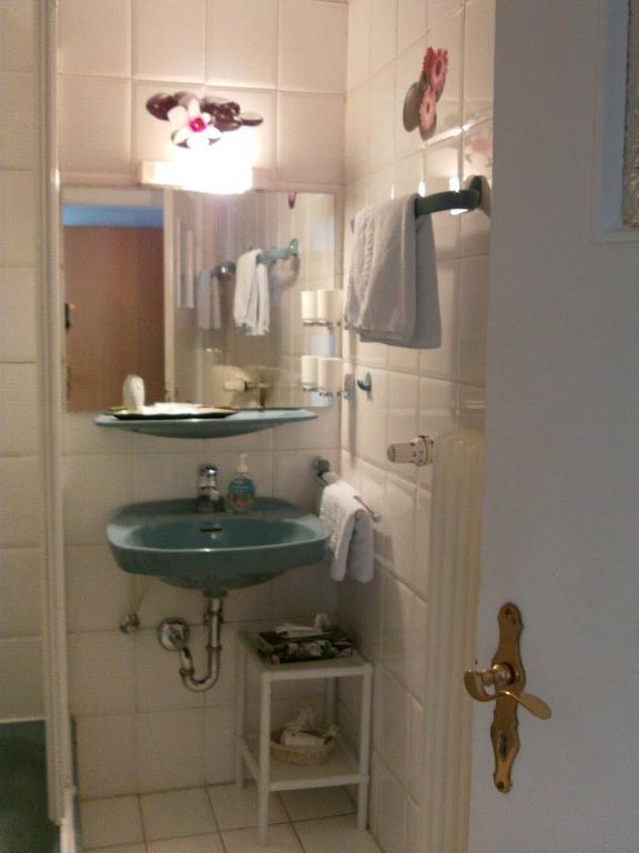 Hotel Martinsklause Meckesheim Phòng bức ảnh