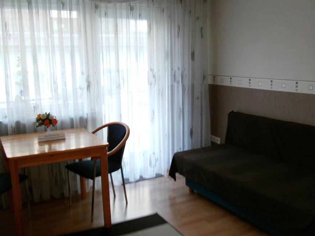 Hotel Martinsklause Meckesheim Phòng bức ảnh